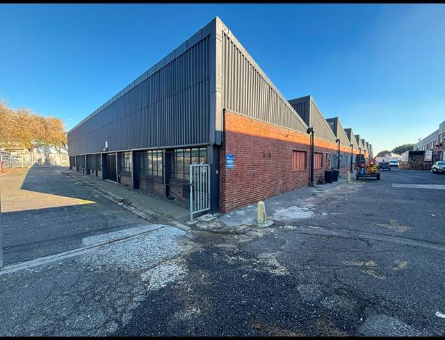 2,875M² WAREHOUSE TO LET IN PAROW INDUSTRIAL